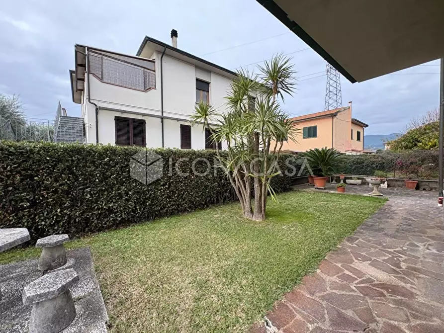 Immagine 74 di Villa in vendita  a Calcinaia