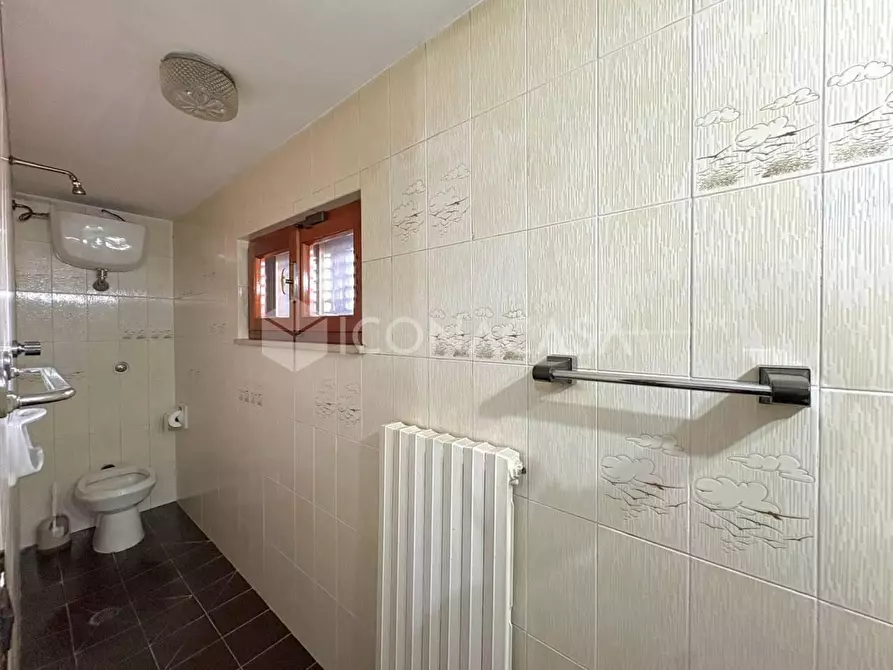 Immagine 51 di Villa in vendita  a Calcinaia