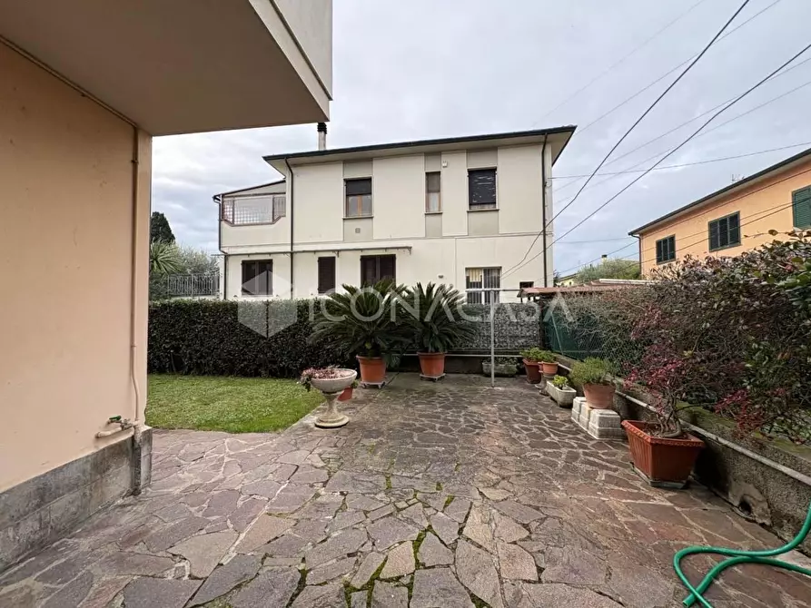 Immagine 58 di Villa in vendita  a Calcinaia