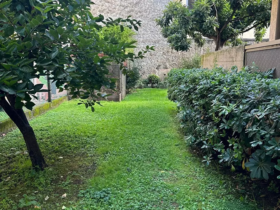 Immagine 28 di Appartamento in vendita  a Massa