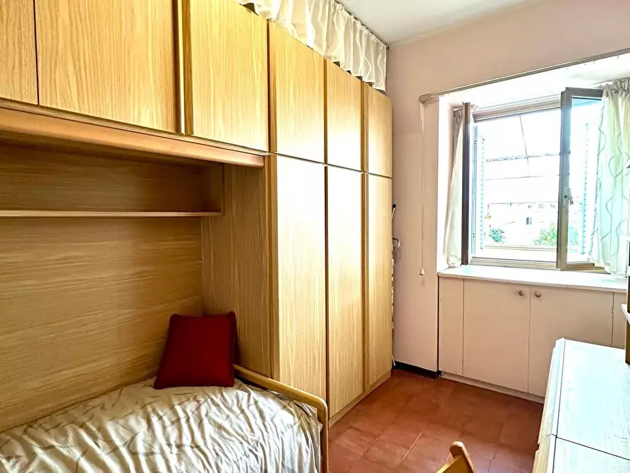 Immagine 19 di Appartamento in vendita  a Massa