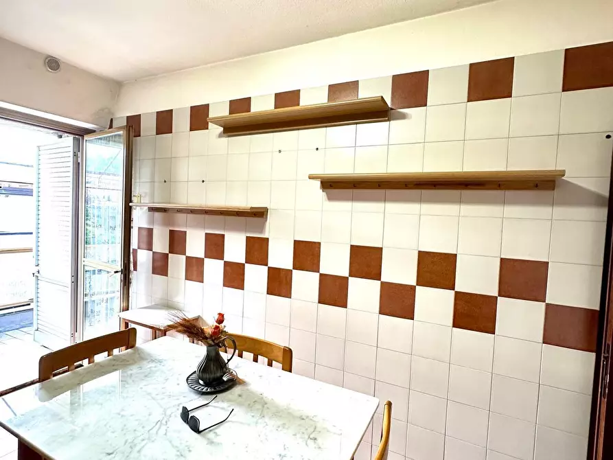 Immagine 10 di Appartamento in vendita  a Massa