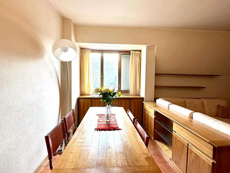 Immagine 3 di Appartamento in vendita  a Massa