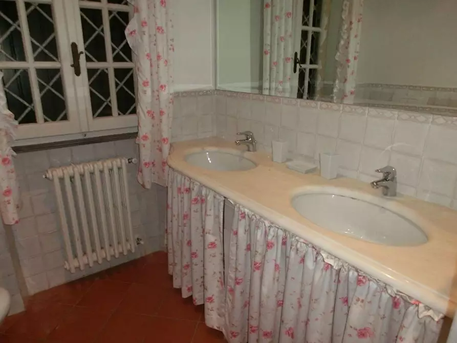 Immagine 7 di Villa in affitto  a Forte Dei Marmi