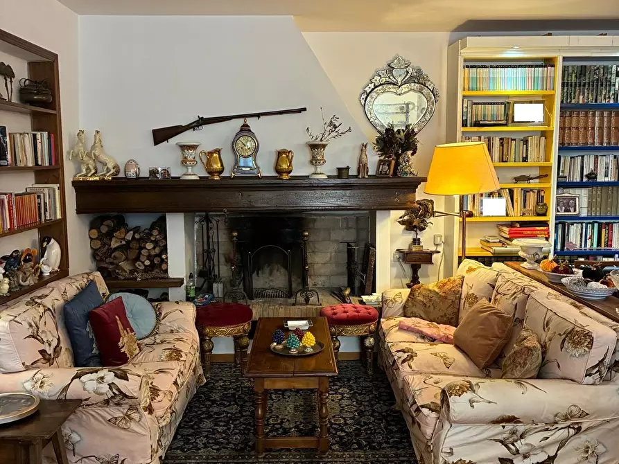 Immagine 5 di Mansarda in vendita  a Poggibonsi