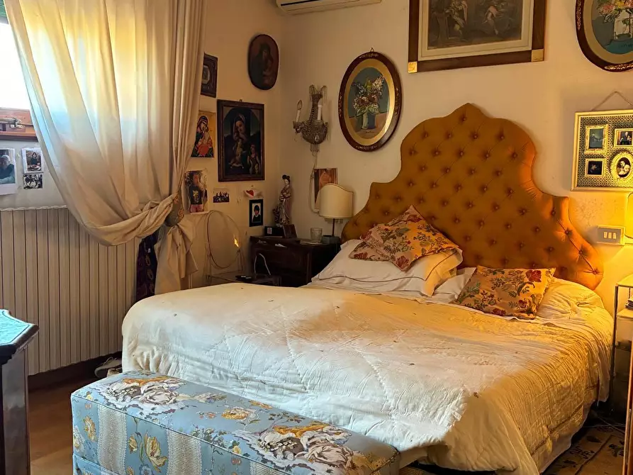 Immagine 9 di Mansarda in vendita  a Poggibonsi