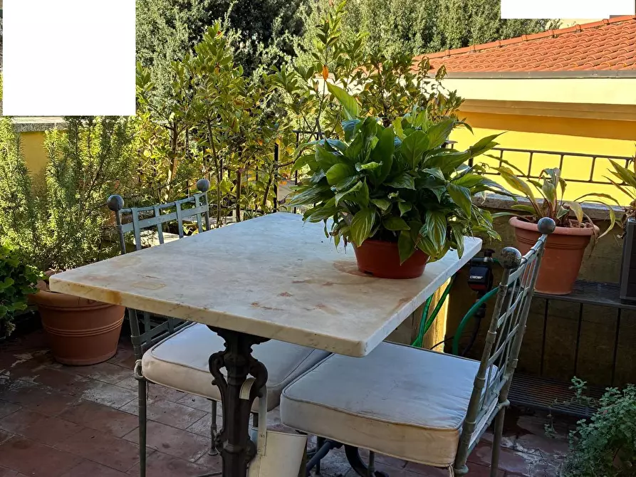 Immagine 8 di Mansarda in vendita  a Poggibonsi