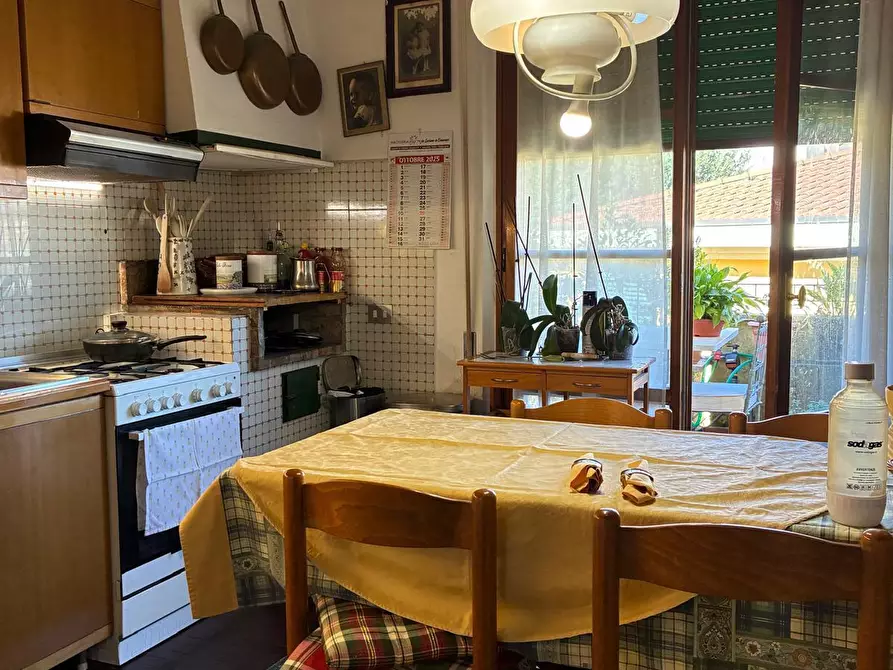 Immagine 7 di Mansarda in vendita  a Poggibonsi