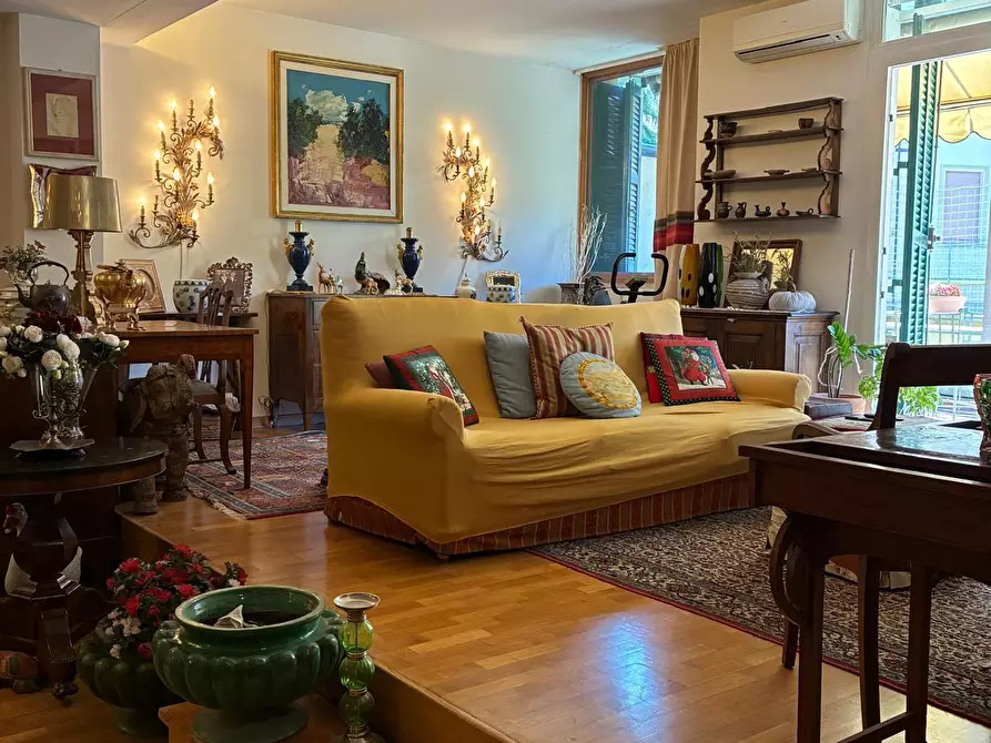 Immagine 2 di Mansarda in vendita  a Poggibonsi