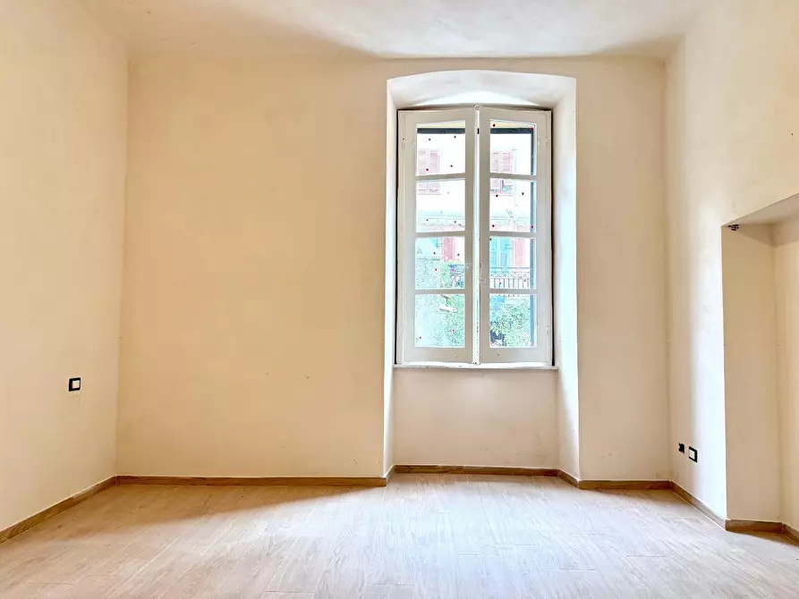 Immagine 3 di Appartamento in vendita  a Massa