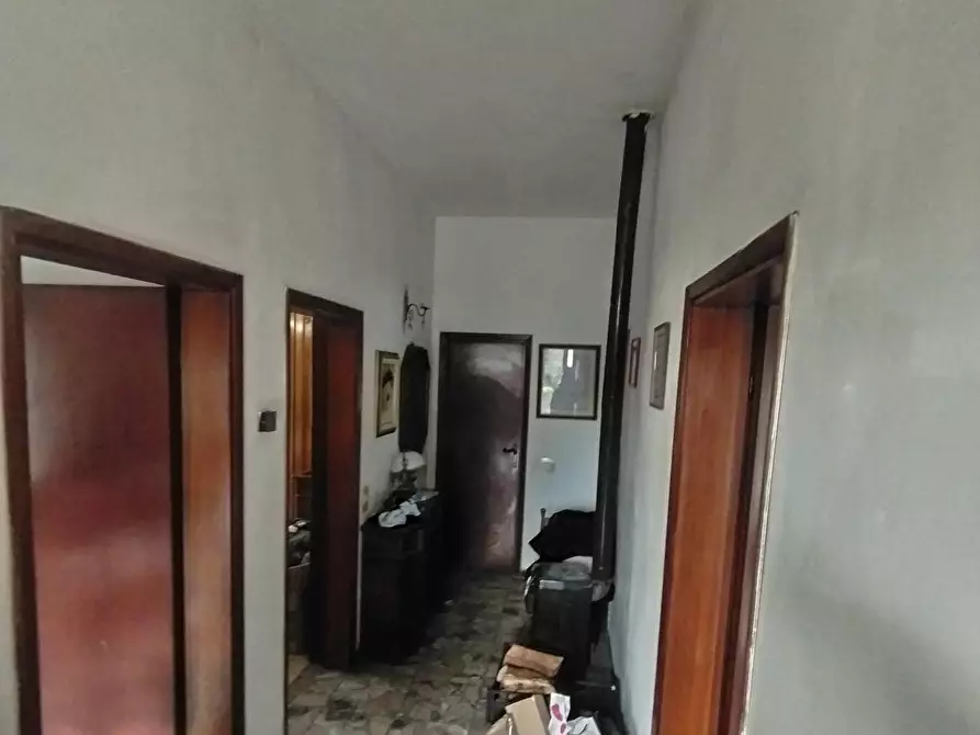 Immagine 13 di Casa indipendente in vendita  a Massa