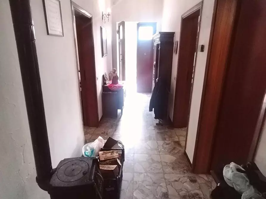 Immagine 12 di Casa indipendente in vendita  a Massa