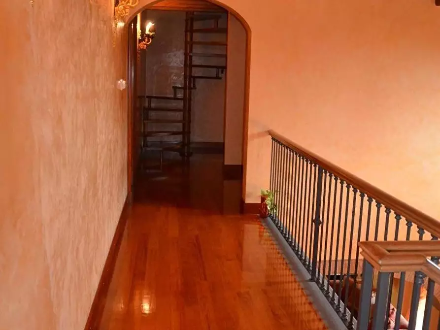 Immagine 17 di Rustico / casale in vendita  a Lucca