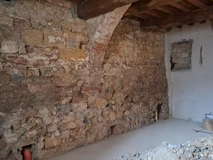 Immagine 17 di Casa colonica in vendita  a Colle Di Val D'elsa