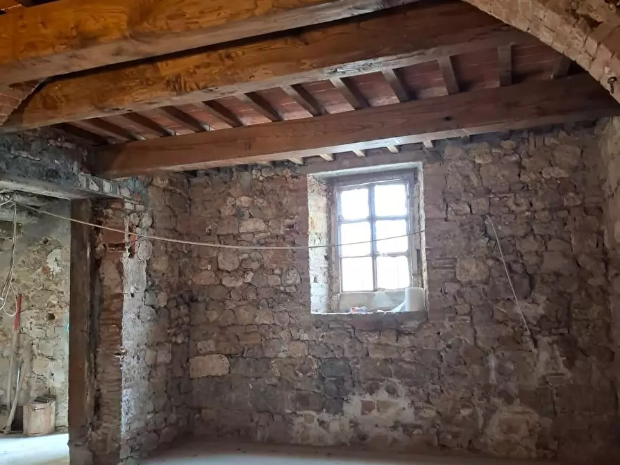 Immagine 18 di Casa colonica in vendita  a Colle Di Val D'elsa