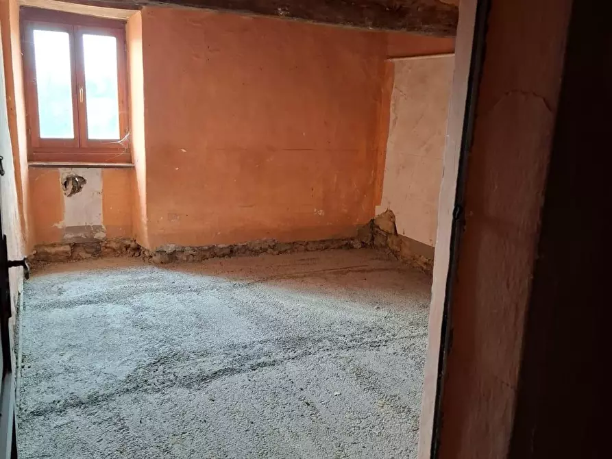 Immagine 10 di Casa colonica in vendita  a Colle Di Val D'elsa
