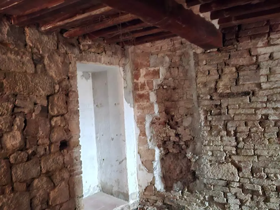 Immagine 13 di Casa colonica in vendita  a Colle Di Val D'elsa