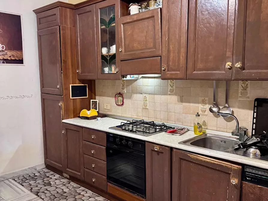 Immagine 4 di Appartamento in vendita  a Massa