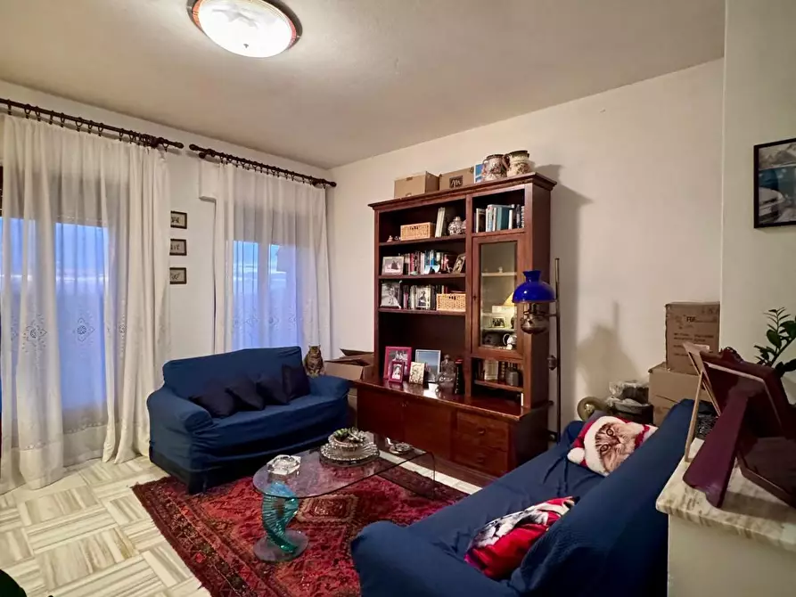 Immagine 3 di Appartamento in vendita  a Massa