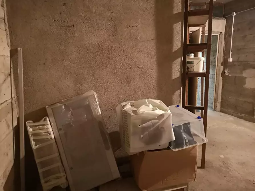 Immagine 32 di Appartamento in vendita  a Massa