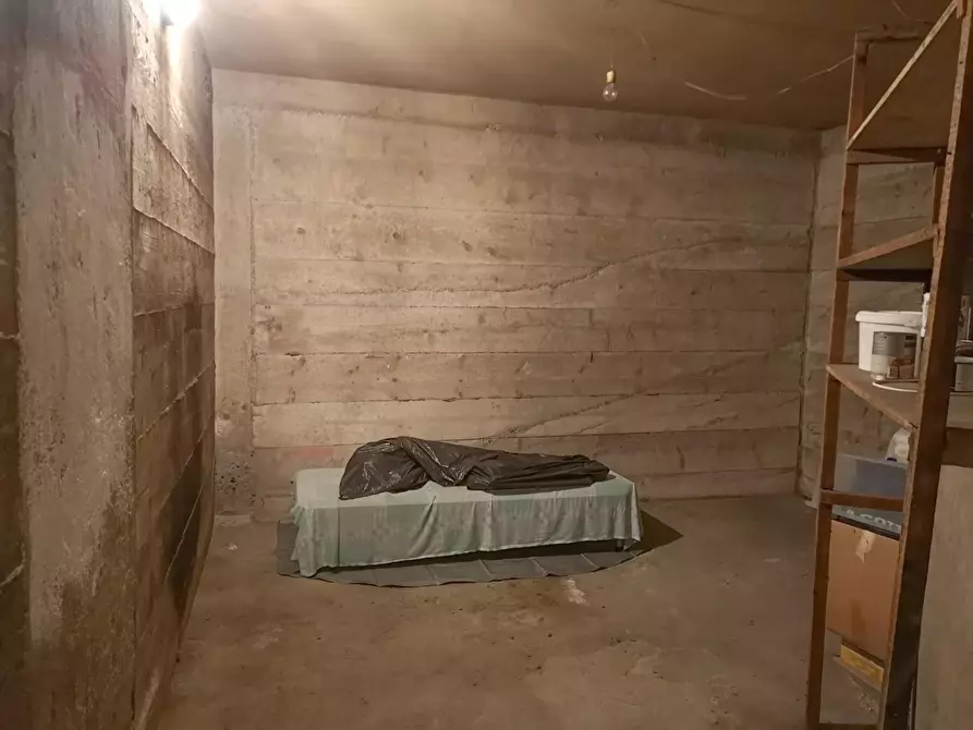 Immagine 30 di Appartamento in vendita  a Massa