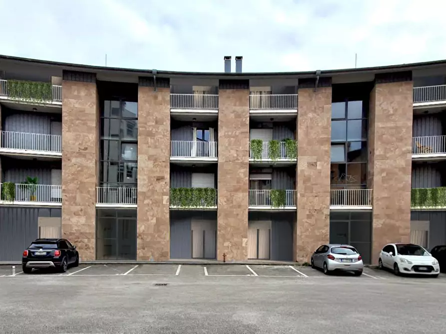 Immagine 1 di Appartamento in vendita  a Pisa