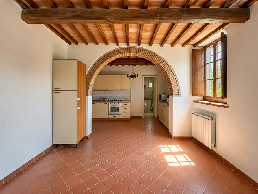 Immagine 11 di Casa colonica in vendita  a Poggibonsi