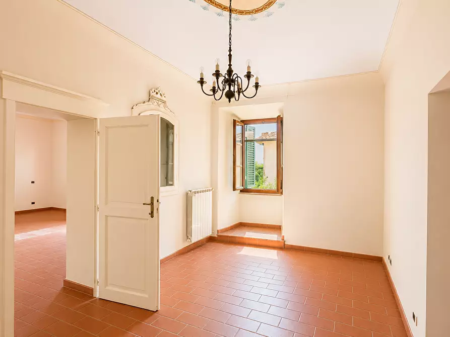 Immagine 18 di Casa colonica in vendita  a Poggibonsi