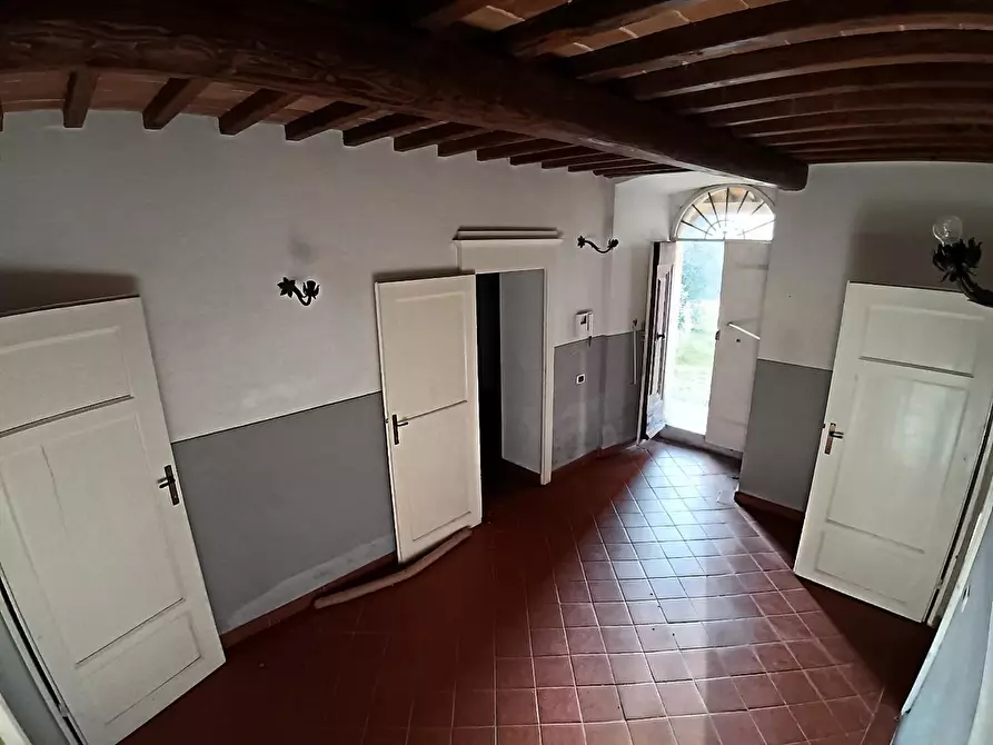 Immagine 15 di Casa colonica in vendita  a Poggibonsi
