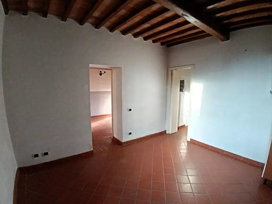 Immagine 13 di Casa colonica in vendita  a Poggibonsi