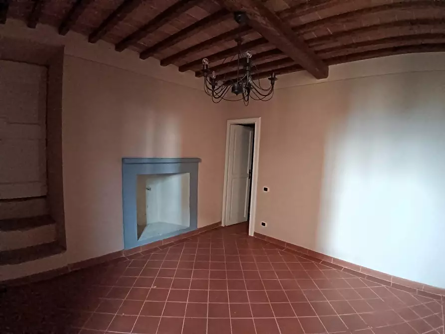 Immagine 11 di Casa colonica in vendita  a Poggibonsi
