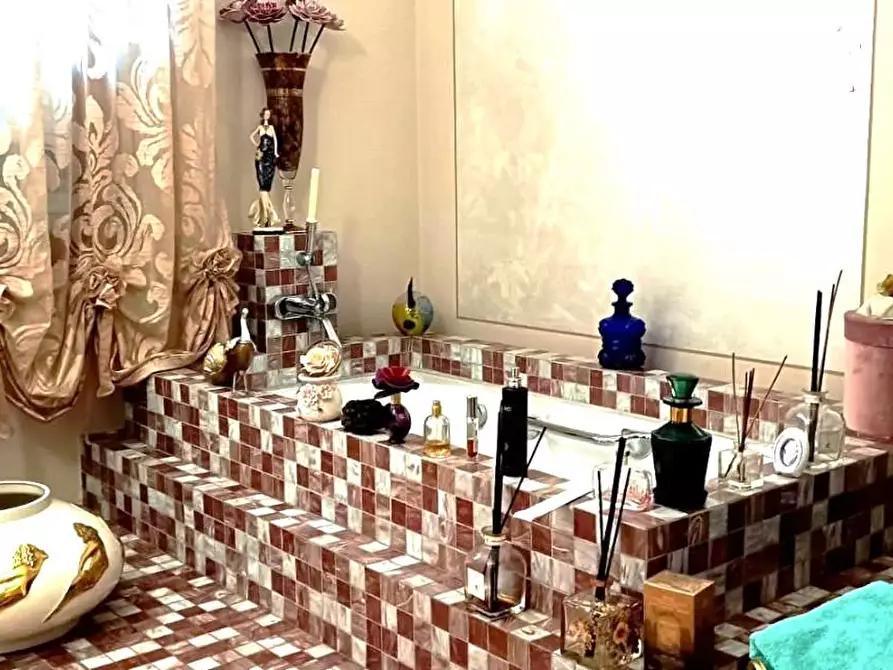 Immagine 26 di Appartamento in vendita  a Cascina