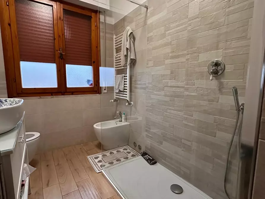 Immagine 21 di Appartamento in vendita  a Collesalvetti