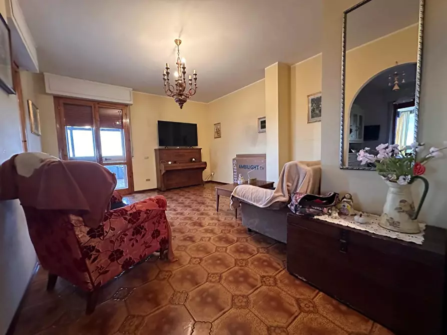 Immagine 2 di Appartamento in vendita  a Collesalvetti