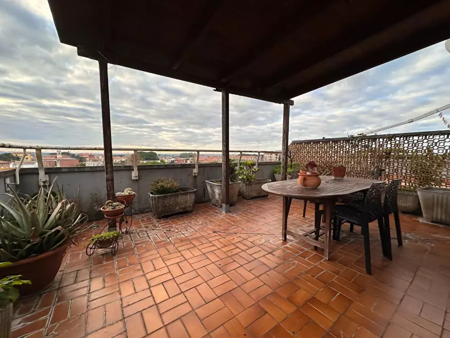 Immagine 25 di Appartamento in vendita  a Collesalvetti