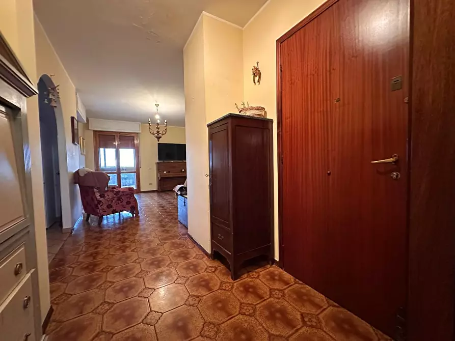 Immagine 10 di Appartamento in vendita  a Collesalvetti