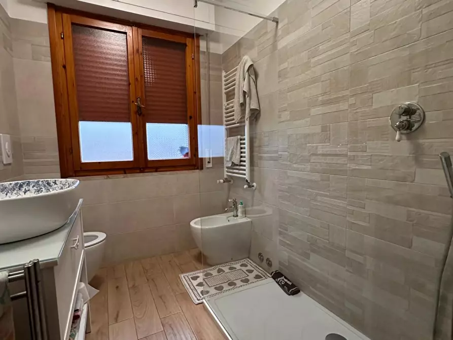 Immagine 20 di Appartamento in vendita  a Collesalvetti