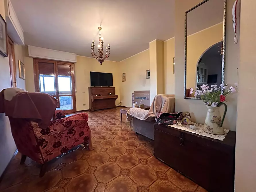 Immagine 4 di Appartamento in vendita  a Collesalvetti