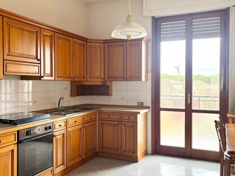 Immagine 11 di Appartamento in vendita  a Empoli