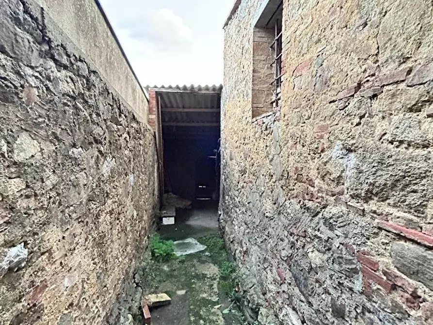 Immagine 36 di Appartamento in vendita  a Chianni