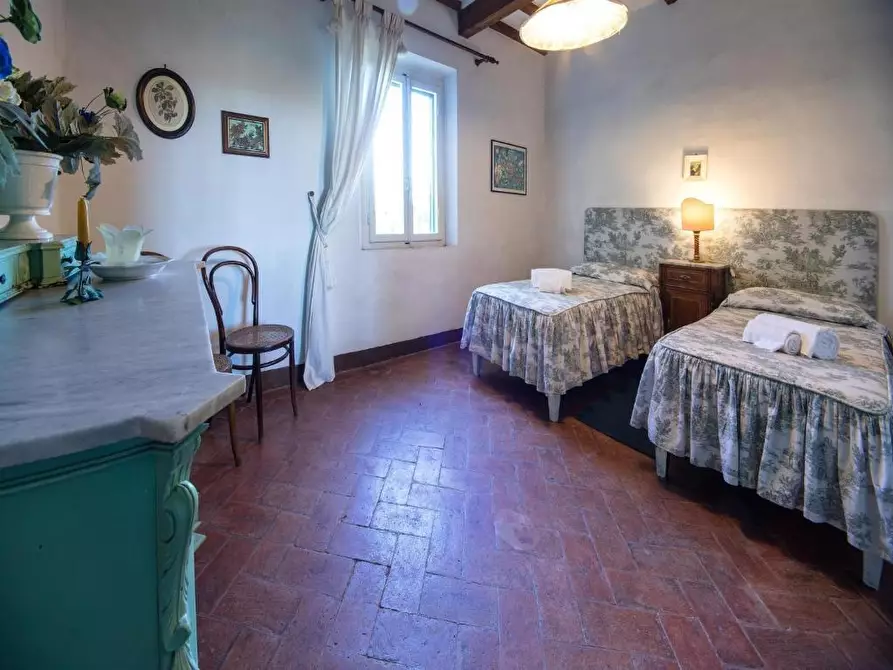 Immagine 23 di Casa colonica in vendita  a Peccioli