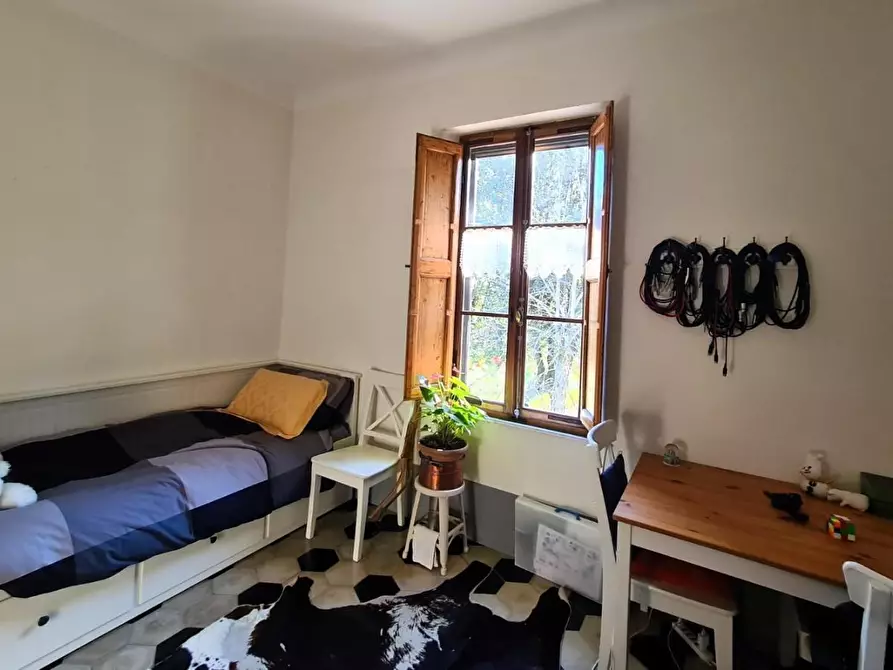 Immagine 4 di Villa in vendita  a Siena