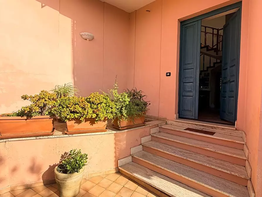 Immagine 2 di Appartamento in vendita  a Lecce