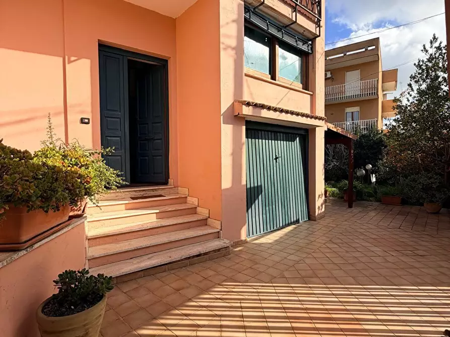 Immagine 5 di Appartamento in vendita  a Lecce