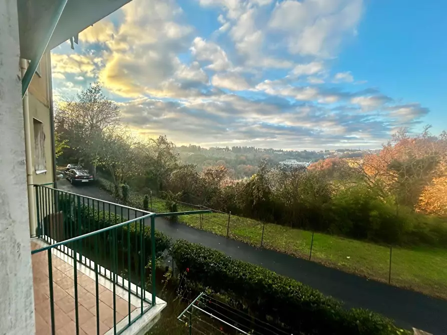 Immagine 13 di Appartamento in vendita  a Siena