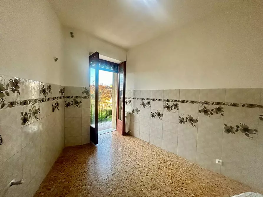 Immagine 8 di Appartamento in vendita  a Siena