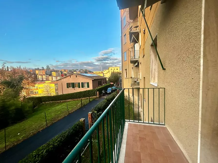 Immagine 10 di Appartamento in vendita  a Siena