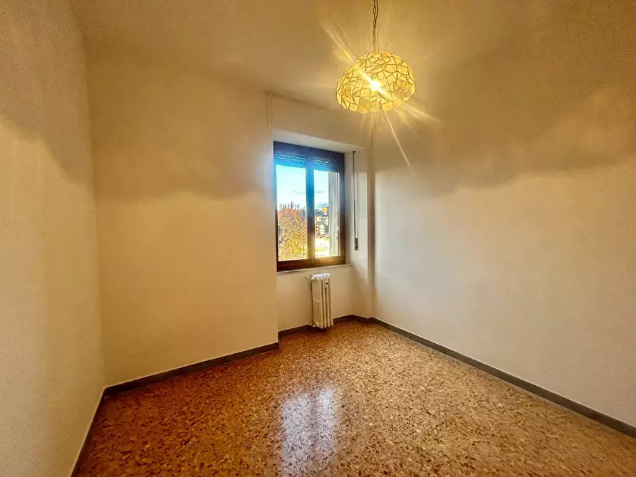 Immagine 12 di Appartamento in vendita  a Siena