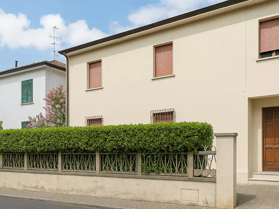 Immagine 8 di Appartamento in vendita  a Pisa