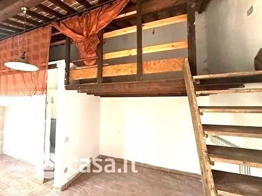 Immagine 11 di Appartamento in vendita  a Pisa